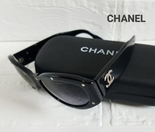 Occhiali sole chanel usati - da,