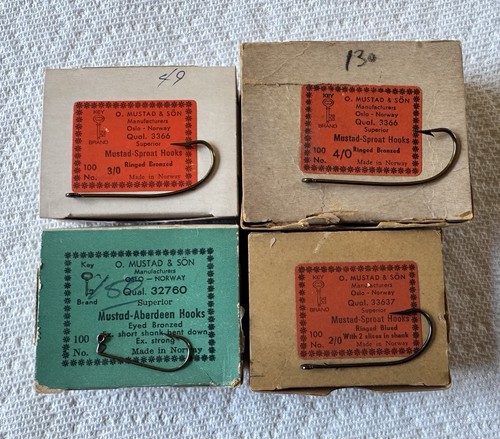 Scatole ganci vintage - ganci, mustad