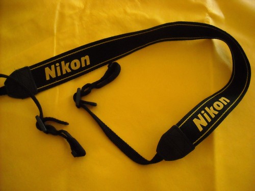 Nikon cinta tracolla originale