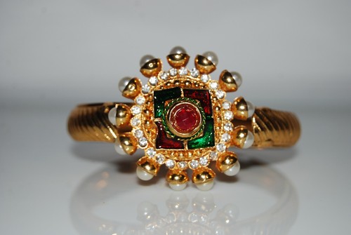 Elegante bracciale con