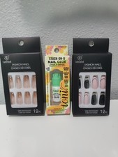 Colla Lady Bird On Nails a