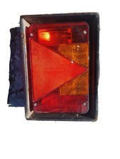 Fanale Posteriore Completo di supporto  per  targa Per Rimorchio Agricolo