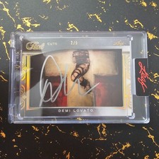 2025 Leaf Trading Card Pearl Cuts Signature - Dami Lovato 2/5 AUTO