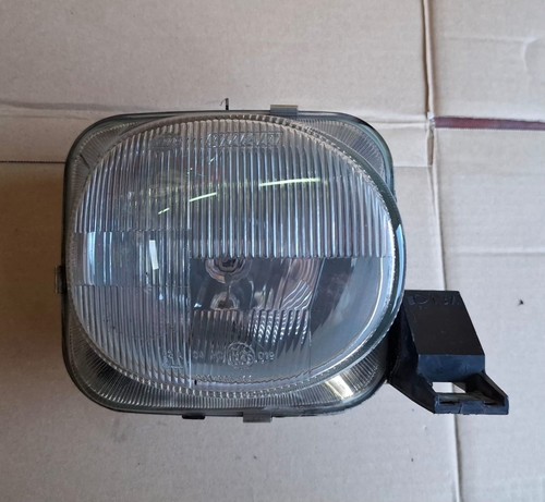 Faro anabbagliante anteriore