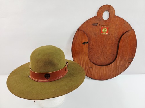 Cappello supporto legno - in,