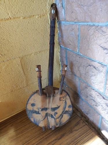 Mandolino africano legno e - mandolino,