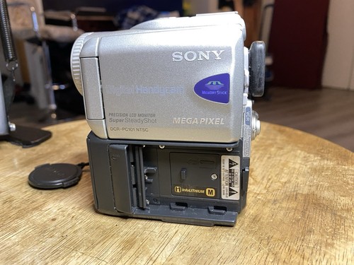 Sony dcr pc101 handycam - dcr-pc101,