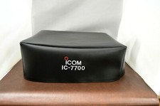 Icom IC-7700 con maniglie a