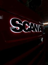 Scritta Sca nia Nera con  Led