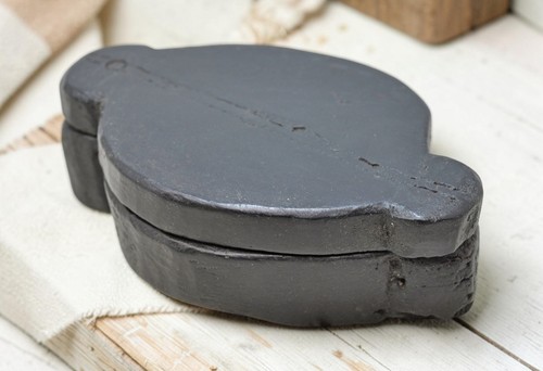 Antico legno piccolo kum - di,