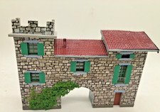 Bassorilievo casa borgo