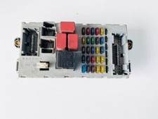 SCATOLA PORTA FUSIBILI PER