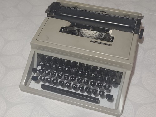 Macchina scrivere olivetti - macchina, da