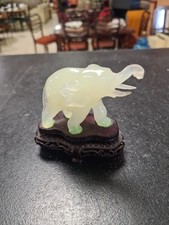 Scultura di elefante in giada
