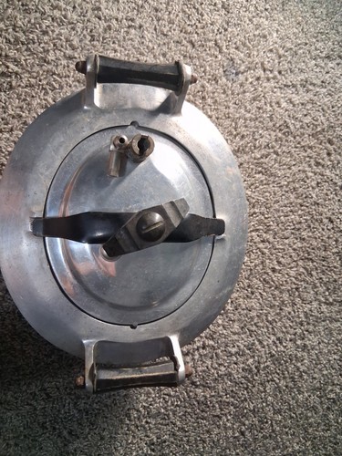 Pentola pressione vintage - a,