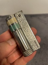 Vecchio accendino a benzina