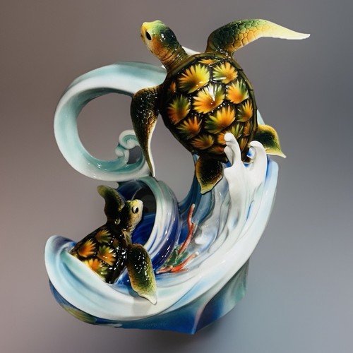 Vaso ornamentale scolpito