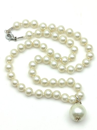 Collana perle bianche con - di,