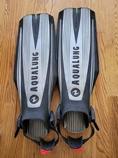 2 pinne da nuoto Black and Sliver Giant Aqualung Blades