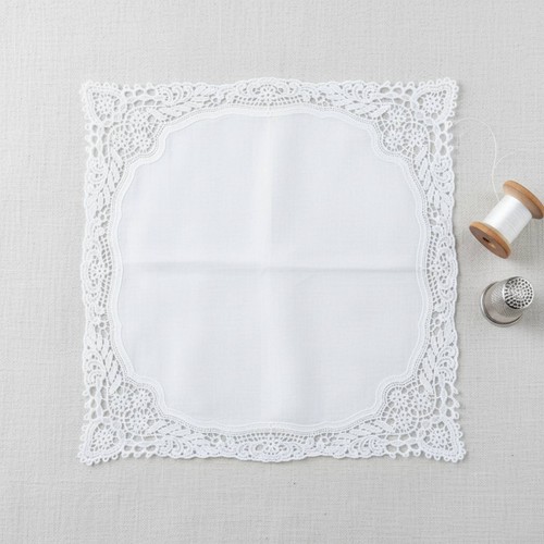 Fazzoletto pizzo ricamo - di,