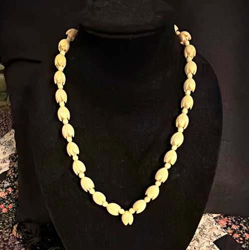 Antica collana lei intagliata - antica,