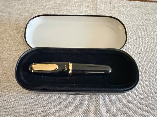 Rara penna tombow zoom828 - penna, bw