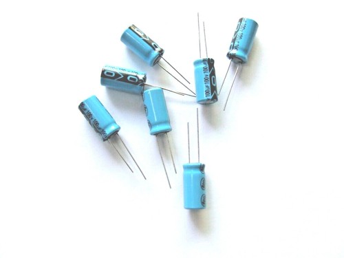 Condensatore elettrolitico 100 - condensatore,