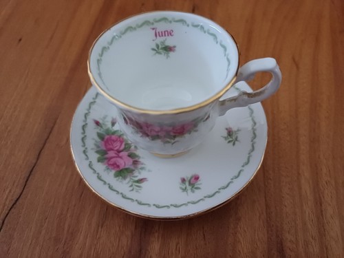 Tazza piattino vintage in - piattino,