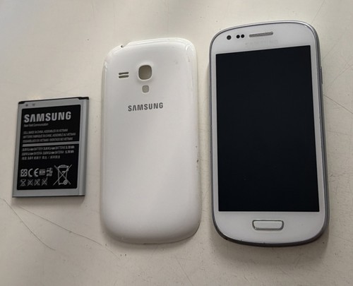 Samsung galaxy mini - s3,