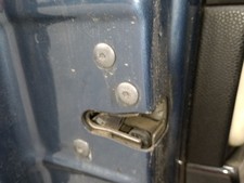 FRONT LEFT DOOR LOCK / 2596232