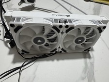 Corsair H100i RGB Platinum SE Hydro Series Radiatore da 240 mm Waterblock