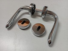 MANIGLIA COPPIA DI MANIGLIE