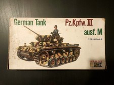 Soldatini Esci/Polistil scala