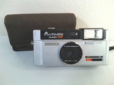 [LEGGI] Pocket FUJICA FLASH AW