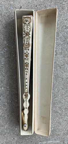 Antique ornate handheld fan - ornate, w