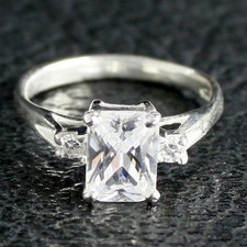 Anello da donna in argento