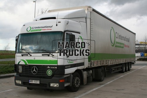 Foto camion mercedes benz - foto, mercedes-benz