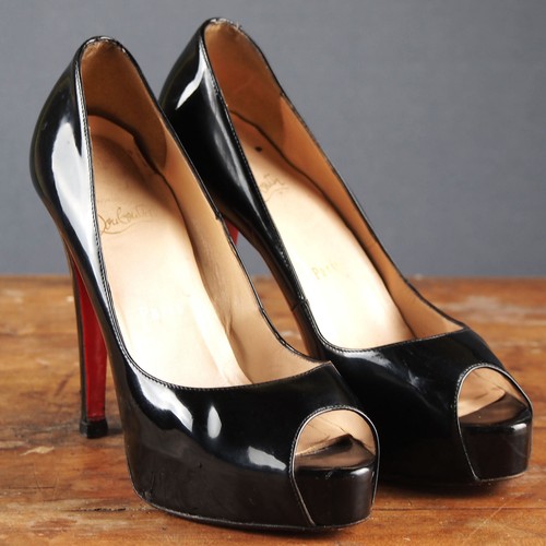 Christian louboutin very - christian,