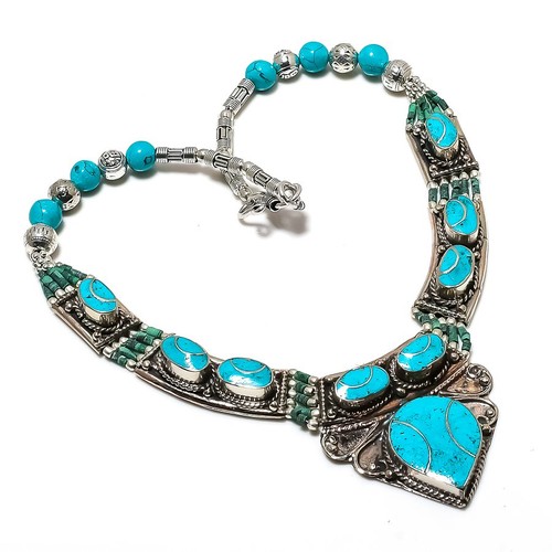 Collana con pietre - , preziose