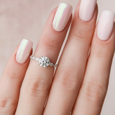 Anello di fidanzamento in oro