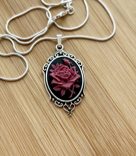 Collana con ciondolo - , cammeo