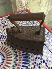 ANTICO FERRO DA STIRO A