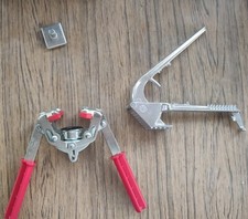 Tappatrice manuale Tompress 2 leve e spremi aglio/sbatticarne, RESISTENTE