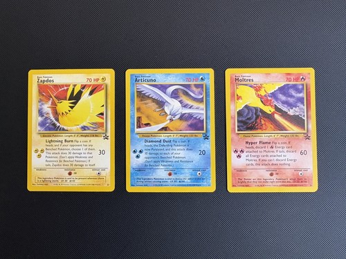 Pokémon zapdos articuno - •,