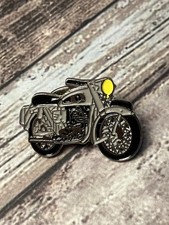 Pin petit format - petit, moto