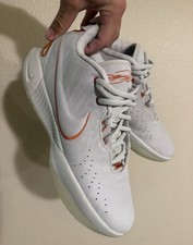 Scarpe da basket Nike Lebron