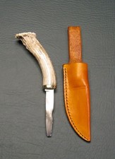 Coltello a vite e fodero da