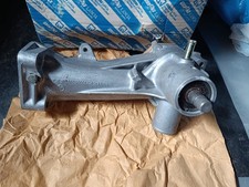 POMPA ACQUA 4 FORI FIAT 850