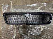 LANCIA THEMA TURBO  MASCHERINA GRIGLIA GRILL ORIG LANCIA 670800001