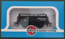 Airfix Railway System 54380-0 7-plank wagon "Gloucester Gas Co", boxed.